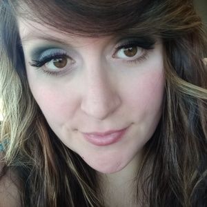 Meet your Posher, Mandy